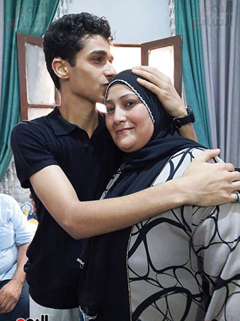 الطالب-مع-والدته الطالب-مع-والدته