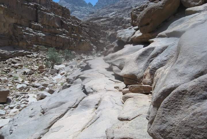 جبل القطار شمال غرب الغردقة