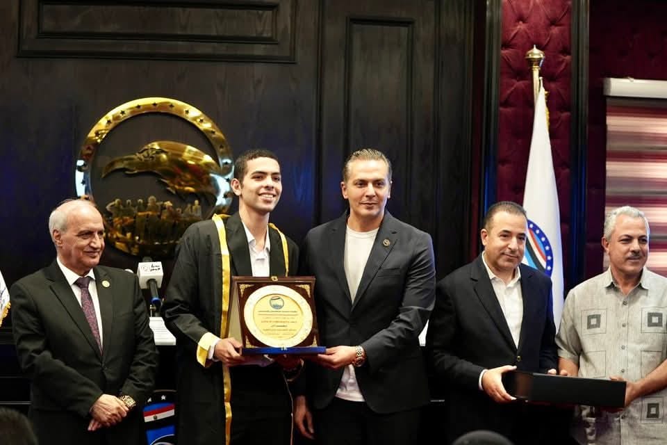 698bd264-d32e-41f0-8379-42431f1bd8af