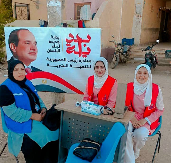 جانب من عمل الفرق الطبية جانب من عمل الفرق الطبية