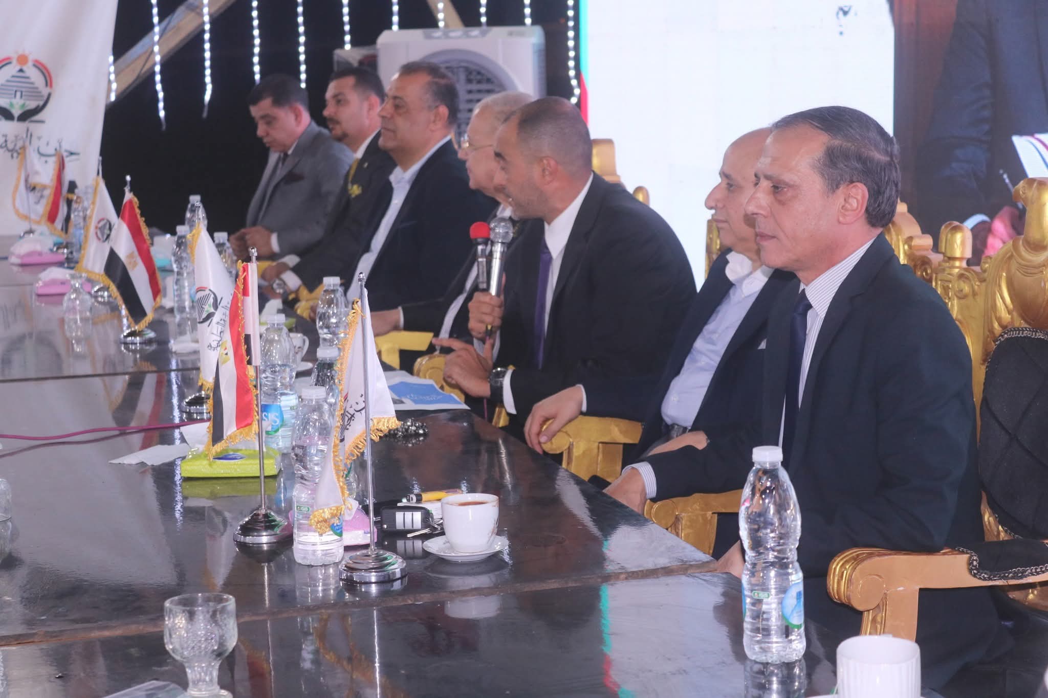 جانب من الحضور بالمؤتمر