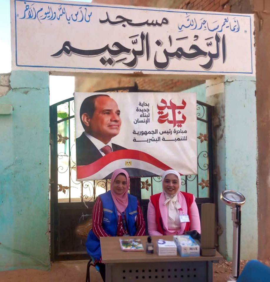 انتشار الفرق الطبية امام المساجد انتشار الفرق الطبية امام المساجد