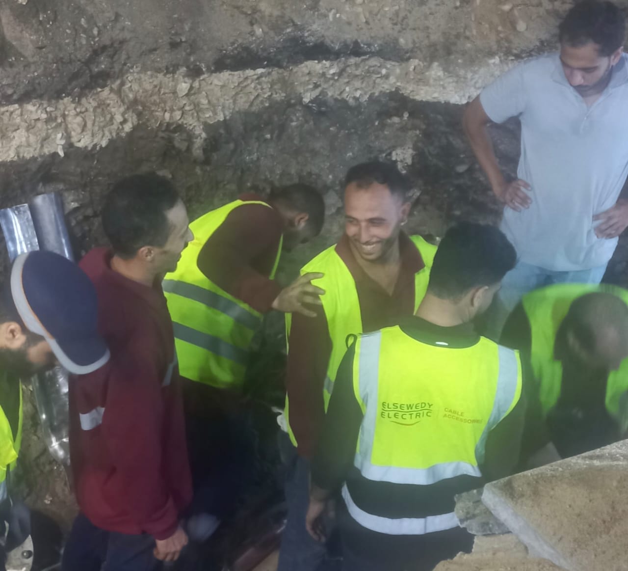إصلاح كابلات جزيرة الذهب (3)