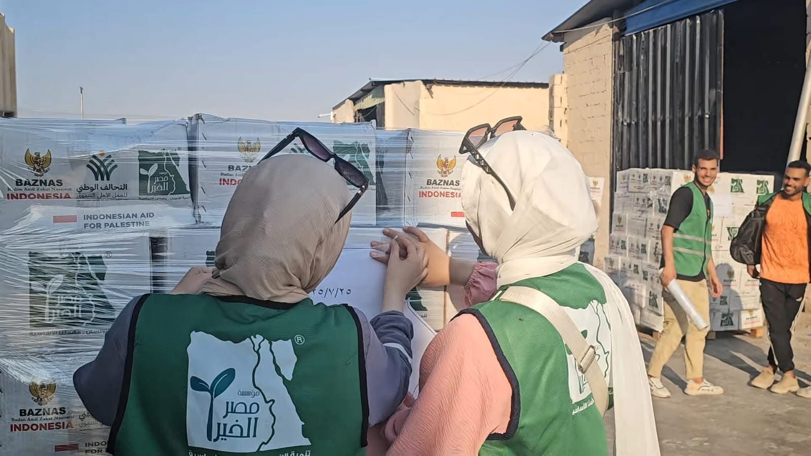 استعدادات مصر الخير لاطلاق قوافل مساعدات (2)