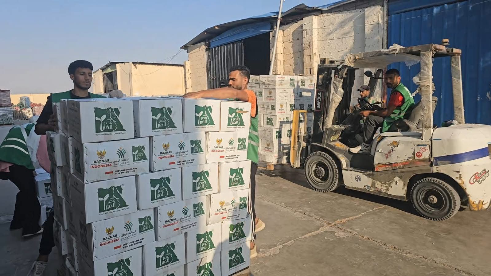 استعدادات مصر الخير لاطلاق قوافل مساعدات (3)