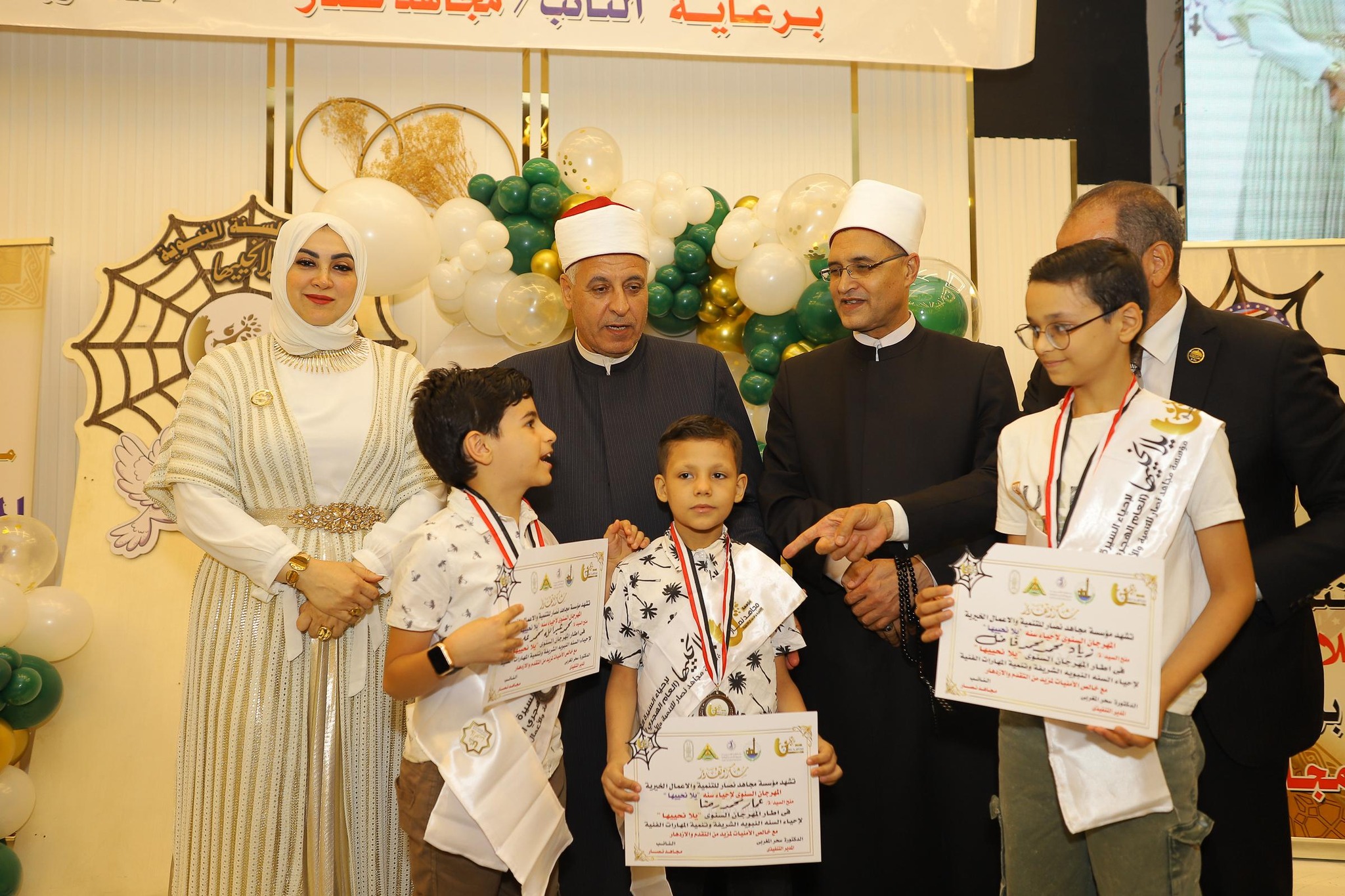 خلال الاحتفال  (2)