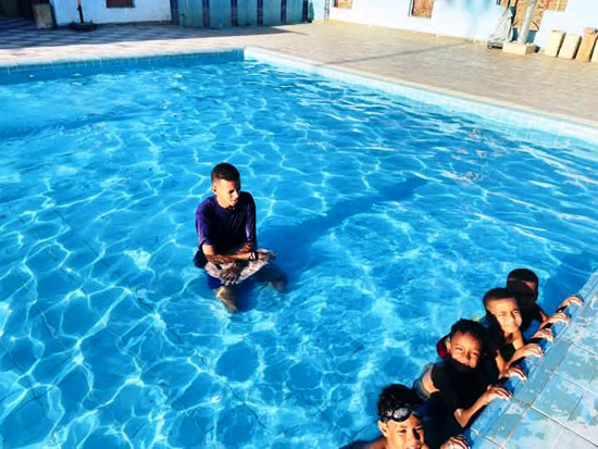 لممارسة-رياضة-السباحة