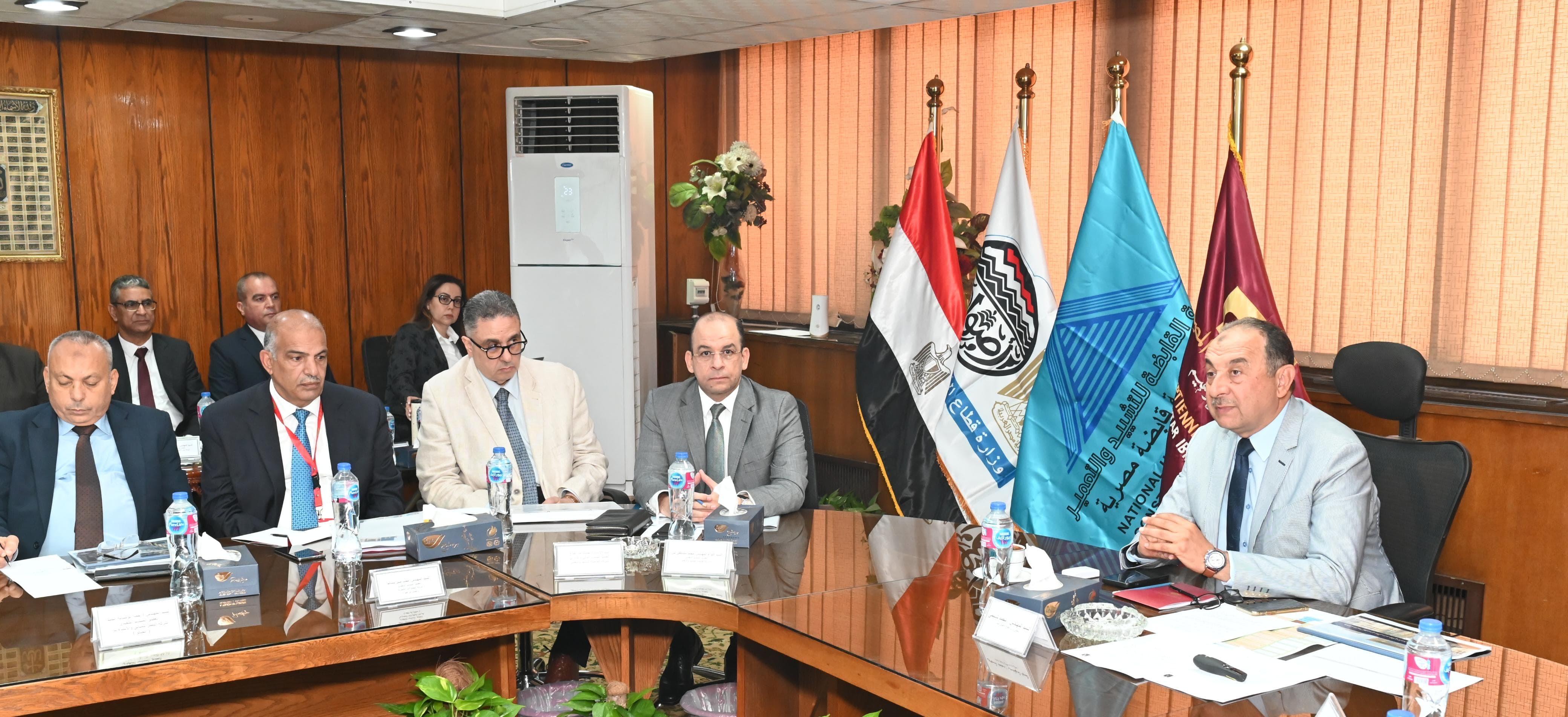 64b2bcce-abe7-4348-9f31-547233ec2823