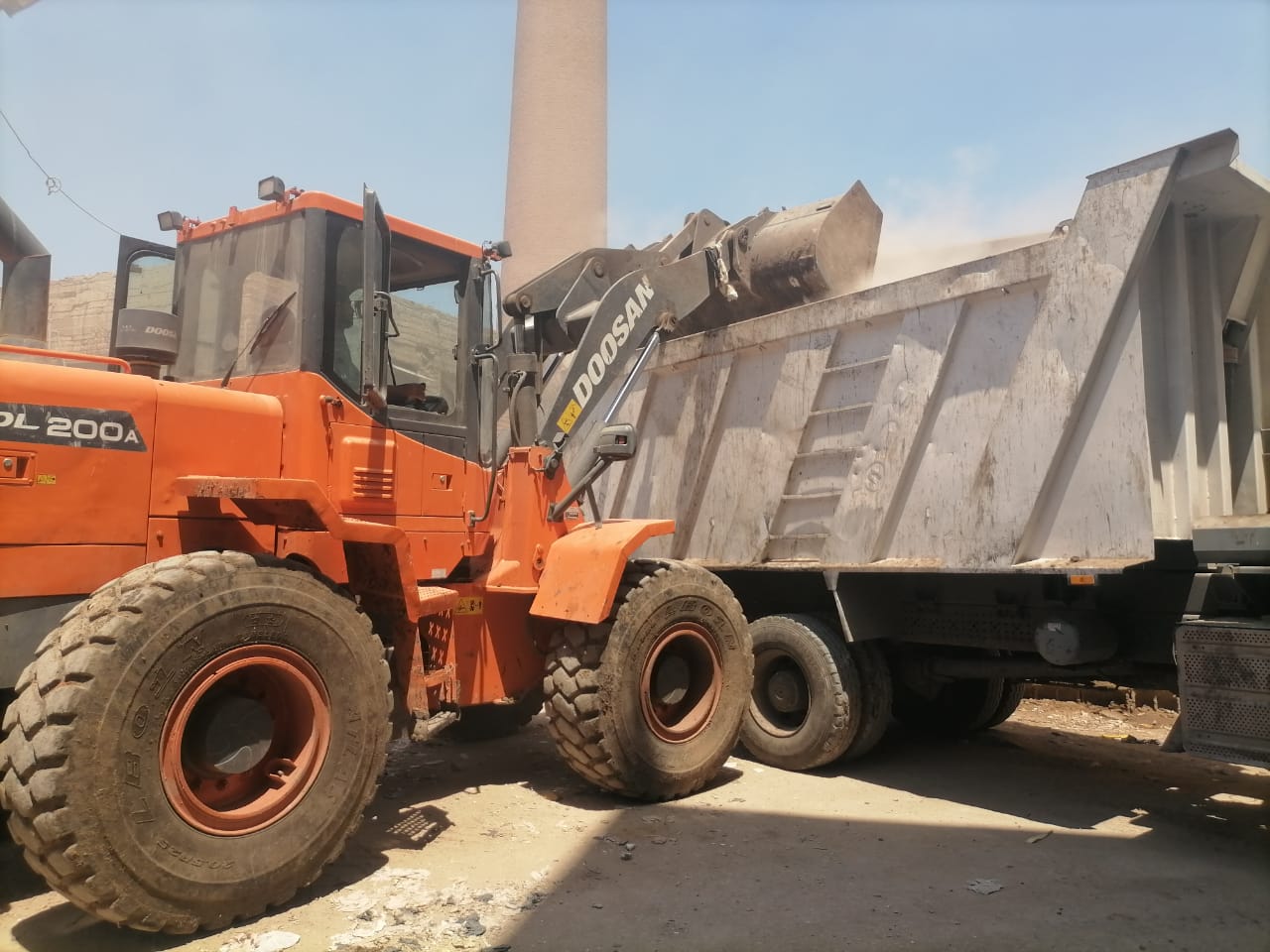 رفع المخلفات بالشوارع