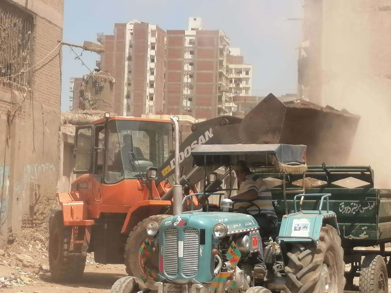 رفع المخلفات في الشوارع