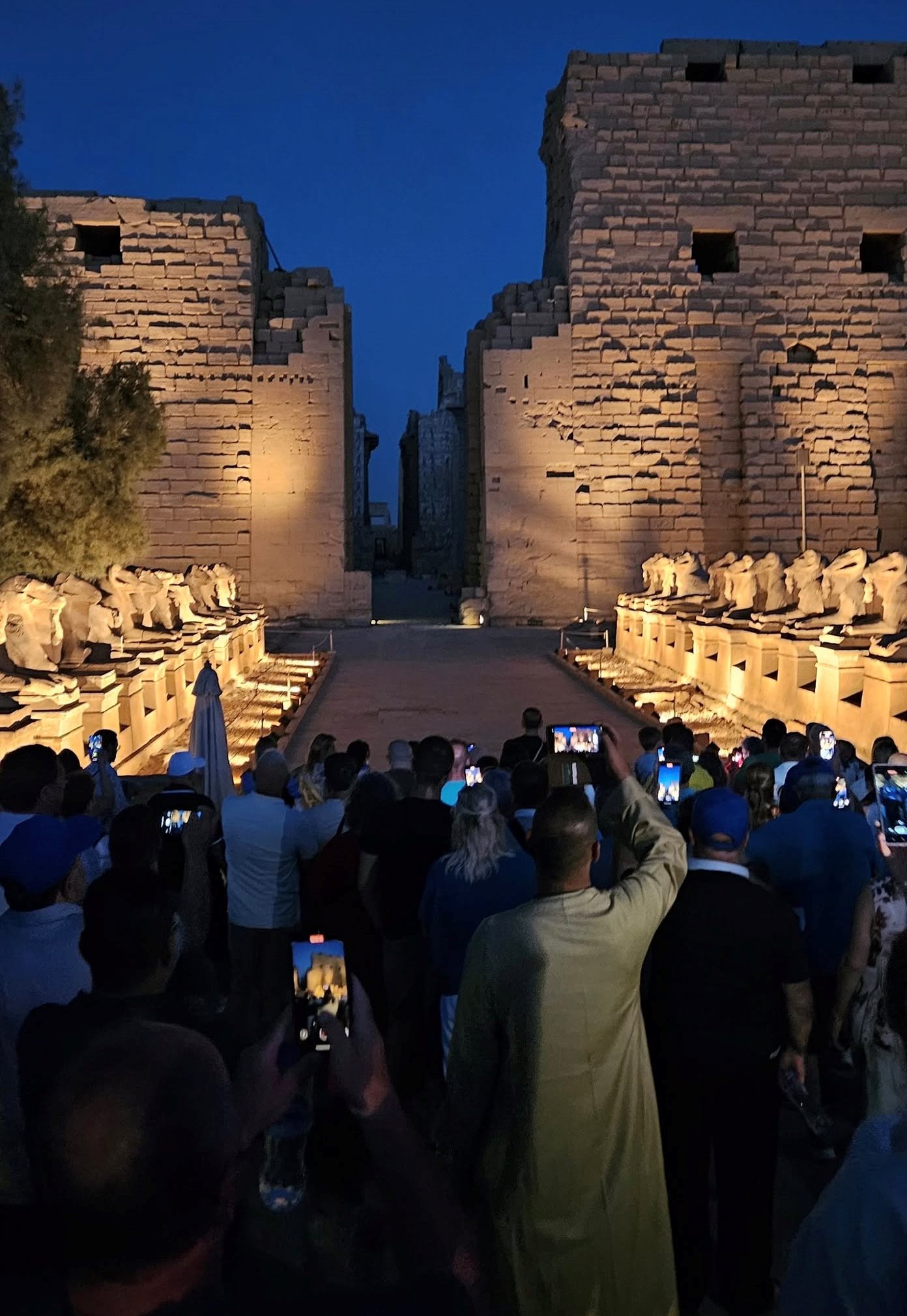 سحر عروض الصوت والضوء فى معابد الكرنك