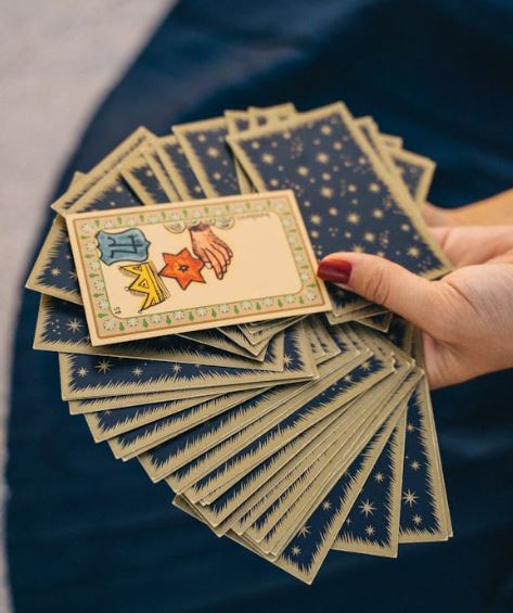 ابراج تنجذب  للذكاء