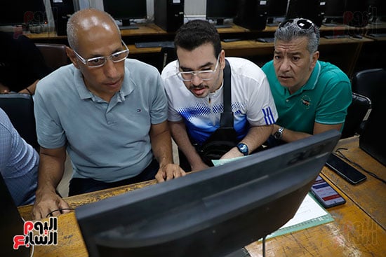 تركيز الطلاب أثناء تسجيل الرغبات