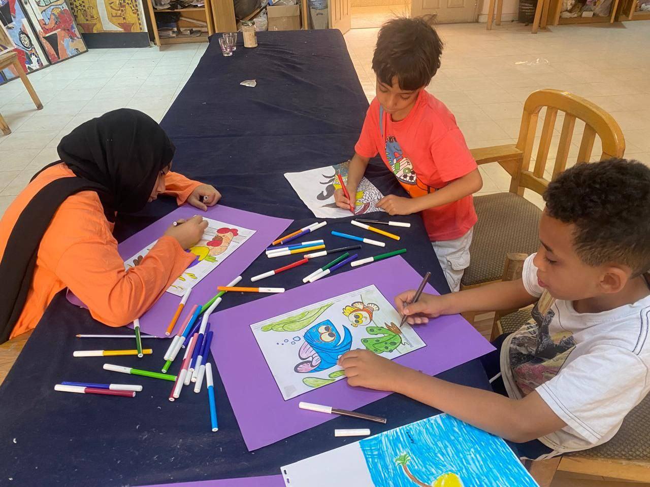 فرحة ورش رسم لتعزيز مواهب الأطفال بقصور ثقافة الأقصر