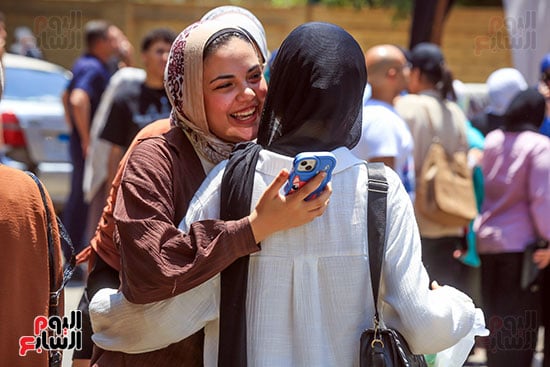 احضان بعد امتحان الجغرافيا