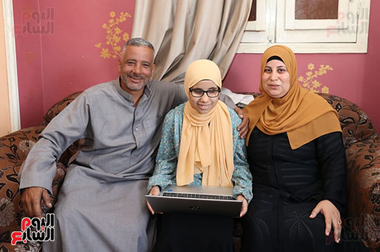الطالبة هاجر حسام مصطفى على حسان (4)