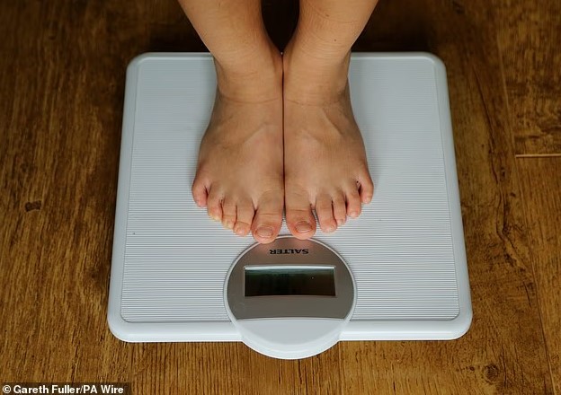 ميزان يكشف خيانة زوج- صورة تعبيرية