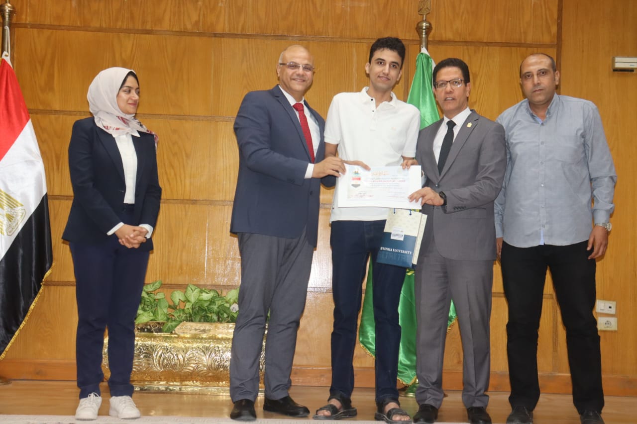 جانب من التكريم (4)