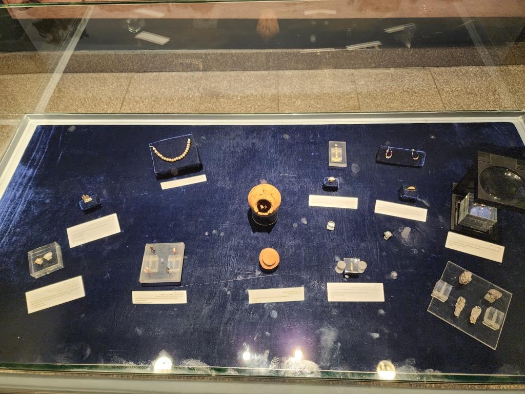 قطع نادرة مكتشفة بالكرنك فى متحف الأقصر