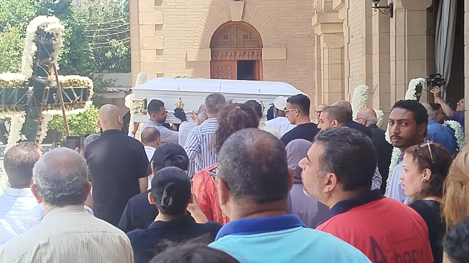 جنازة الراحل لطفي لبيب جنازة الراحل لطفي لبيب