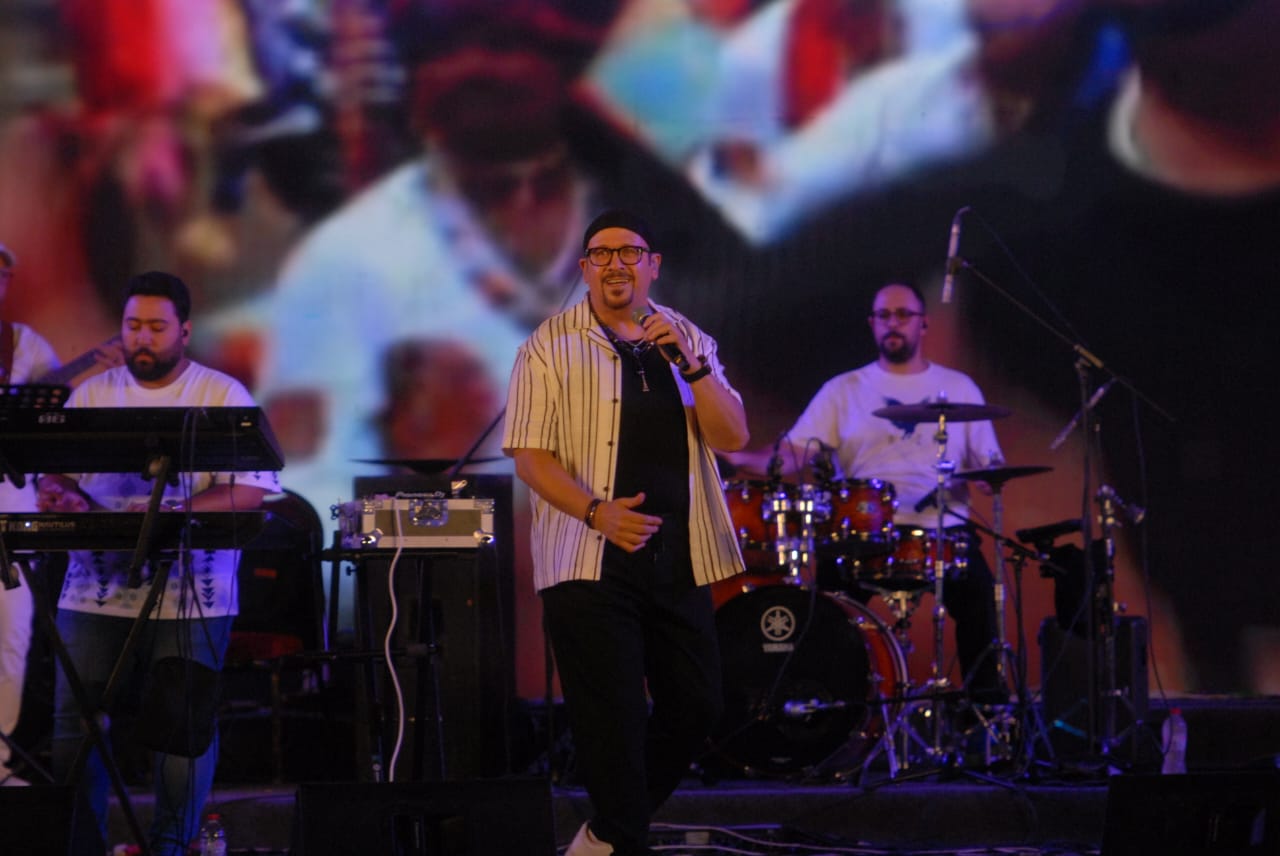 هشام عباس يحيي حفل مهرجان الموسيقي والغناء بالإسكندرية