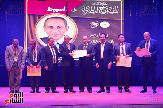 ختام-الدورة-الـ18-للمهرجان-القومى-للمسرح-المصرى-بأسيوط-(7)