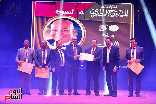 ختام-الدورة-الـ18-للمهرجان-القومى-للمسرح-المصرى-بأسيوط-(6)