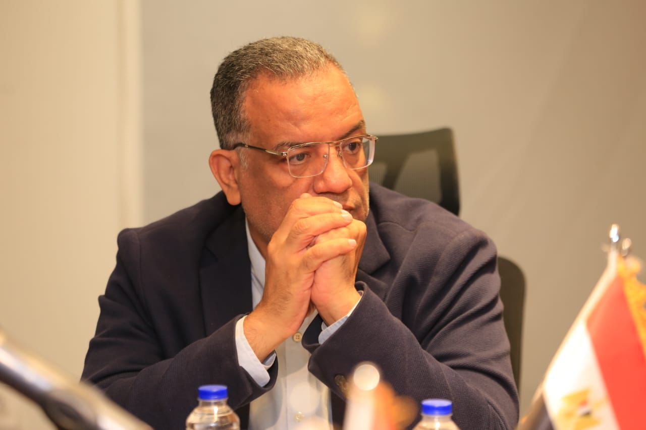 الكاتب الصحفى الدكتور محمود مسلم أمين أمانة الاعلام المركزية بحزب الجبهة الوطنية الكاتب الصحفى الدكتور محمود مسلم أمين أمانة الاعلام المركزية بحزب الجبهة الوطنية