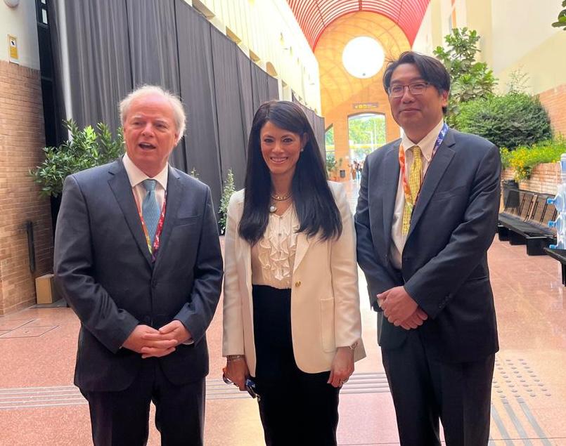 وزيرة التخطيط مع مسؤولي البنك الأوروبي