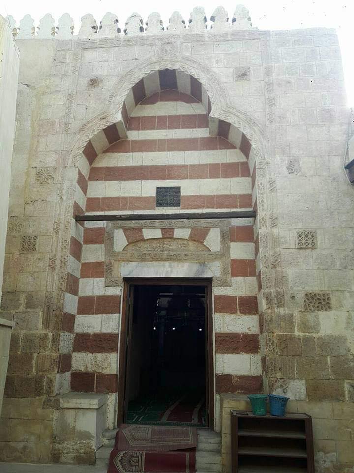 أحد مداخل المسجد أحد مداخل المسجد