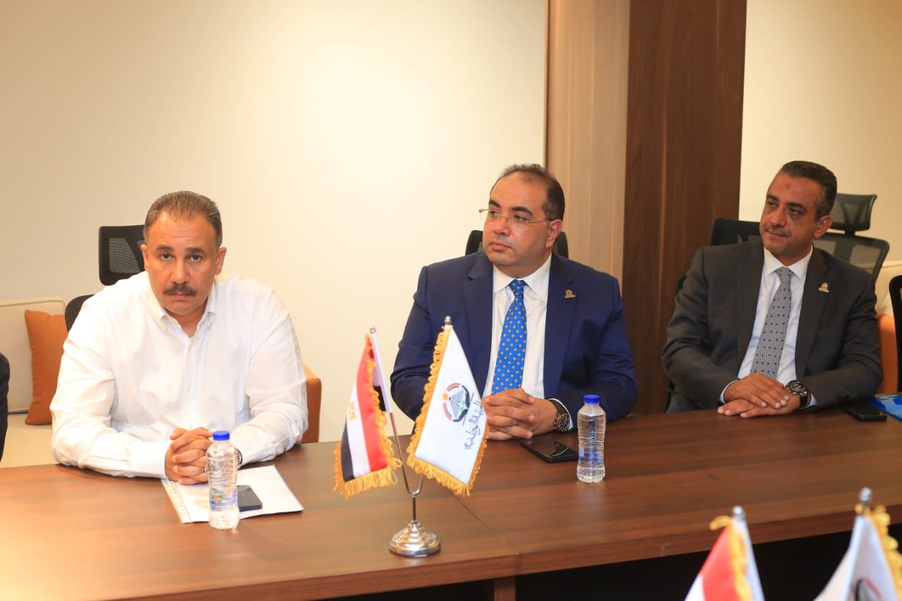 اجتماع حزب الجبهة الوطنية للإعداد لانتخابات مجلس الشيوخ (13)