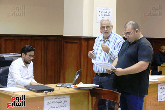 تلقي أوراق الترشح لمجلس الشيوخ تلقي أوراق الترشح لمجلس الشيوخ
