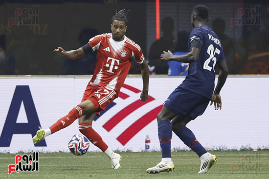 مايكل أوليس خلال المباراة مايكل أوليس خلال المباراة