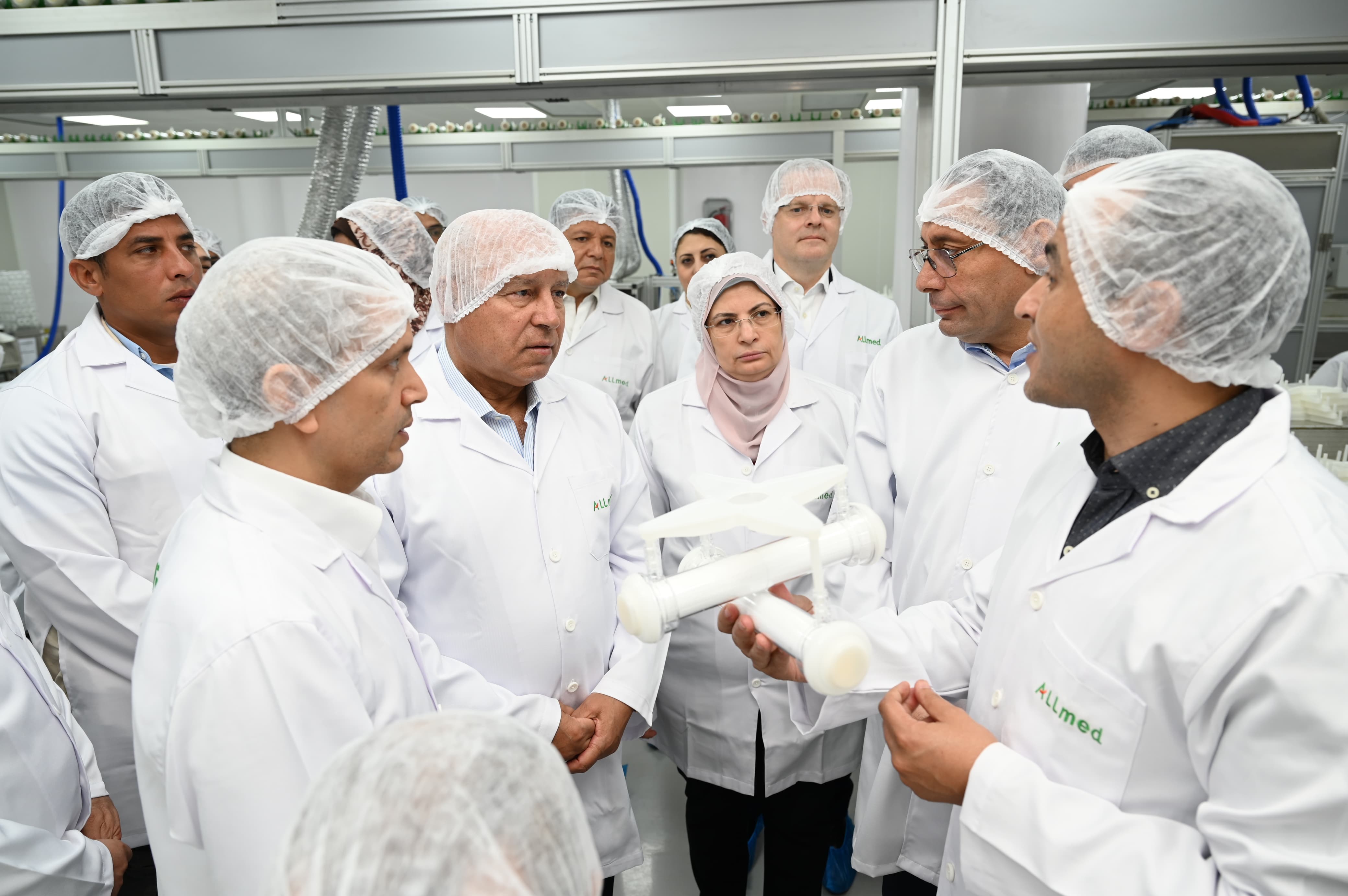 افتتاح المصنع افتتاح المصنع