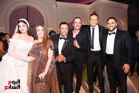 الفنانة دنيا ومحمد فؤاد الفنانة دنيا ومحمد فؤاد