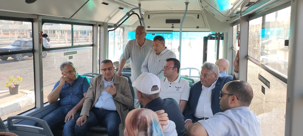 محلية النواب تتفقد موقف الأتوبيسات الكهربائية بشرم الشيخ  (2)