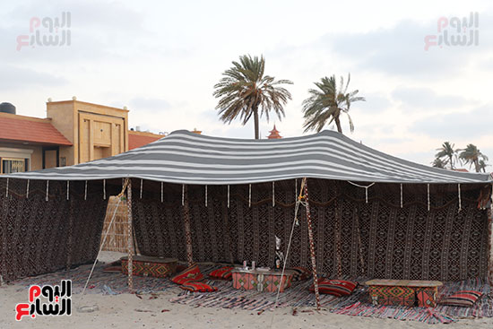 الجلسات-العربية-على-الشاطء الجلسات-العربية-على-الشاطء