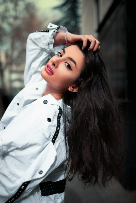 العناية بالشعر