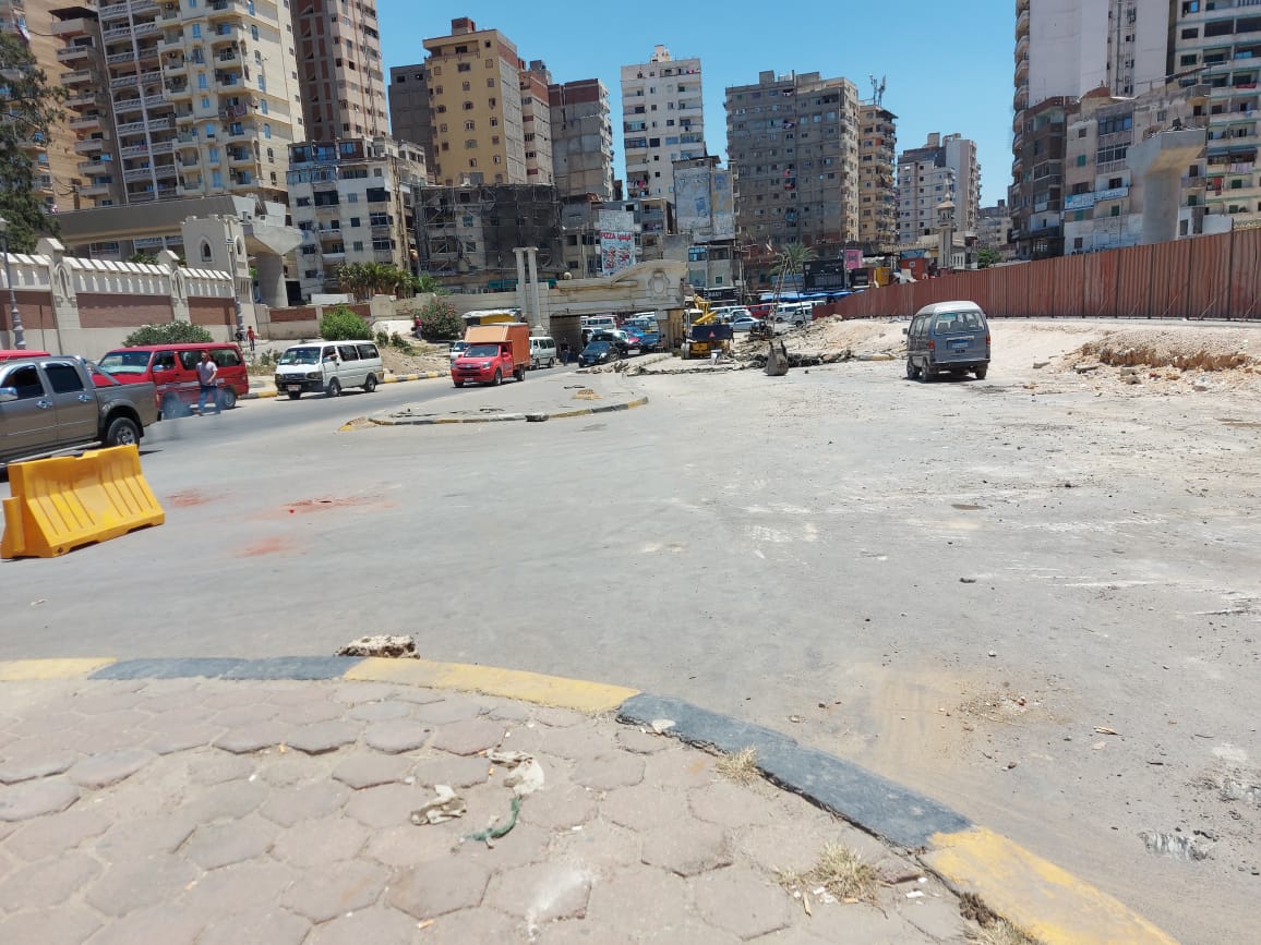 استمرار هدم كوبرى المندره استمرار هدم كوبرى المندره