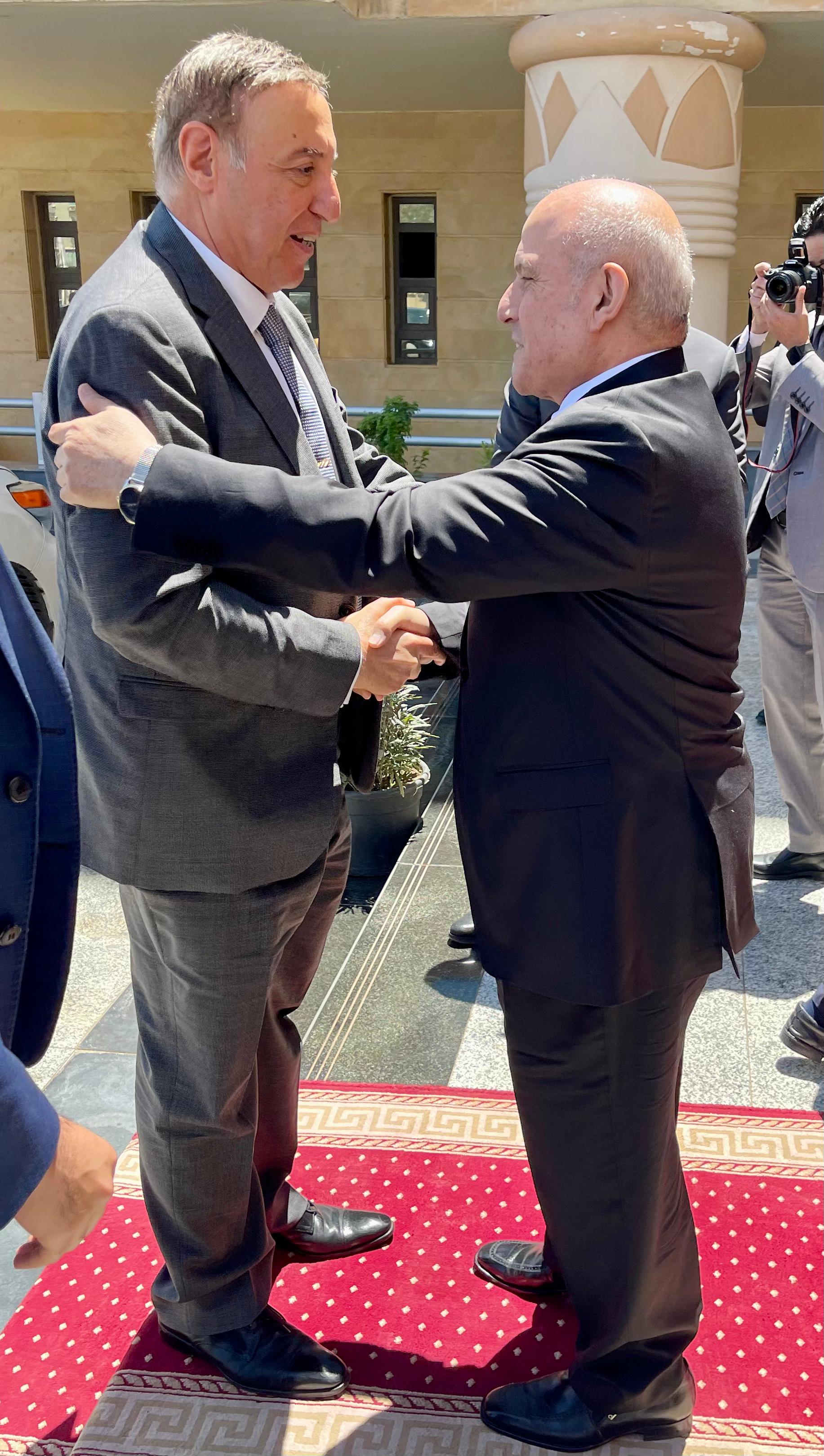 da37eb5c-a8f1-4185-831d-7091b6199653