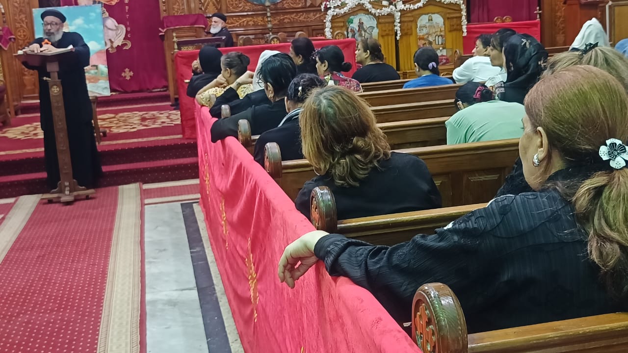 الحضور في الكنيسة