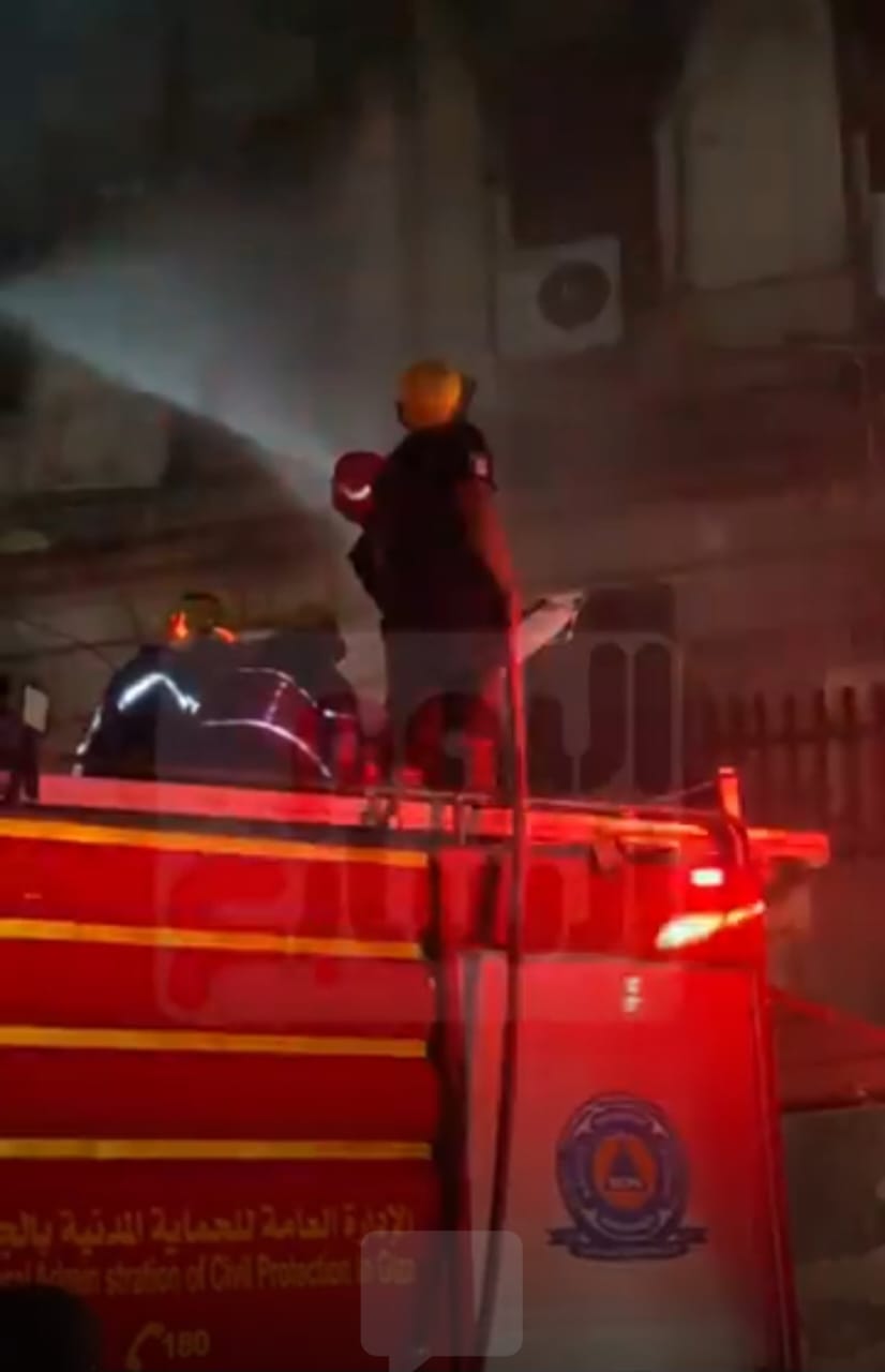 الحماية المدنية بالجيزة تشارك فى إخماد نيران سنترال رمسيس (2)