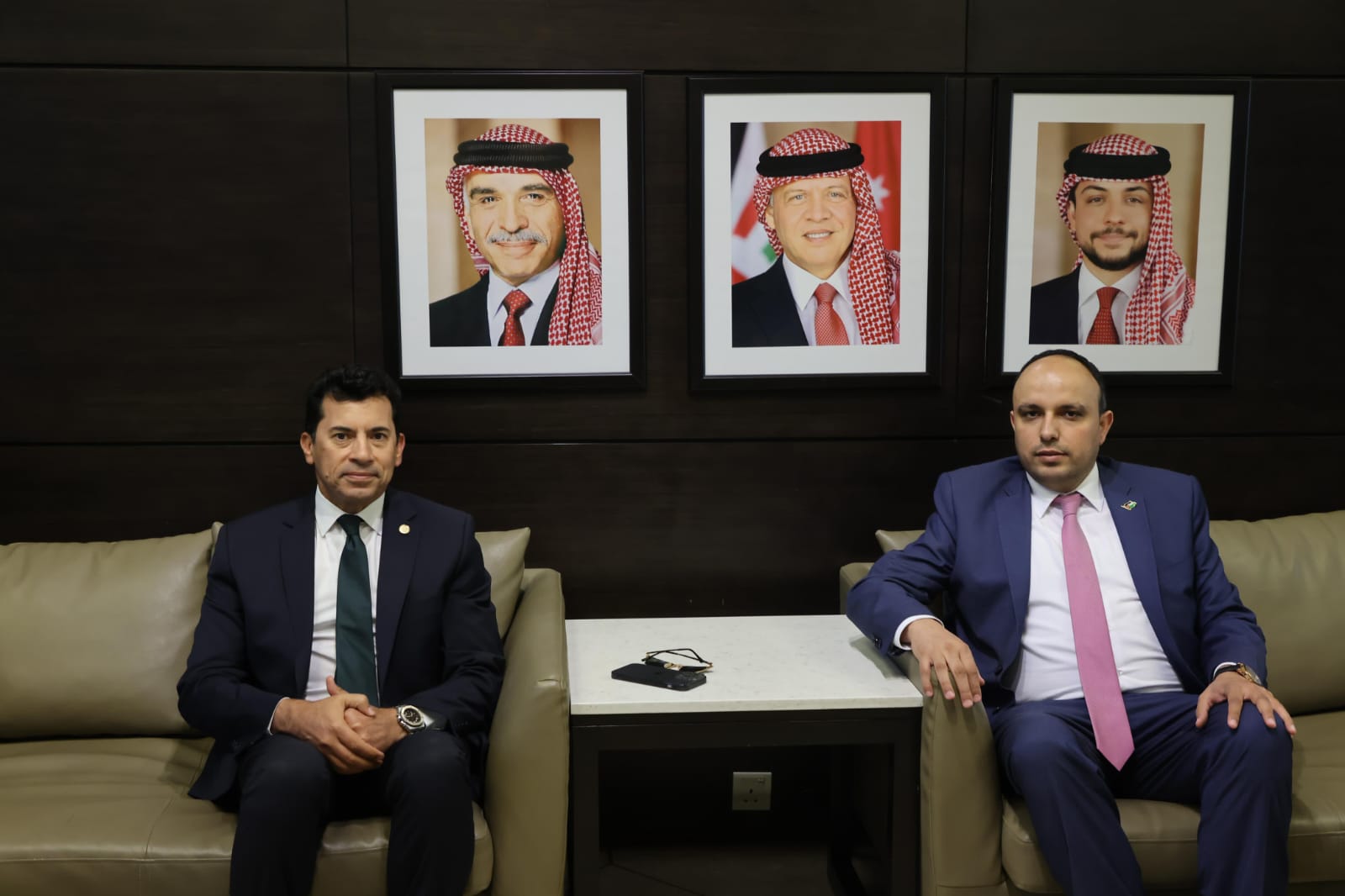 الدكتور أشرف صبحي مع المهندس يزن الشديفات وزير الشباب الأردني