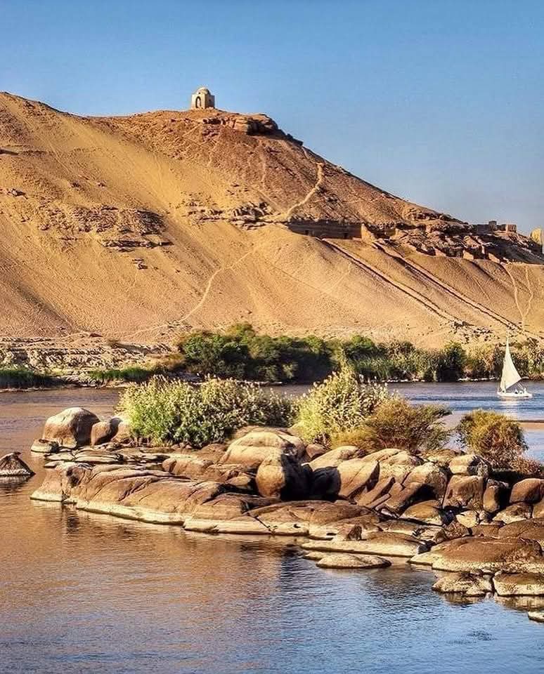واجهة مدينة أسوان