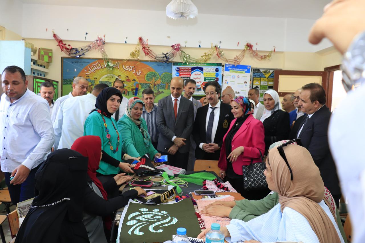 جامعة دمنهور (7)