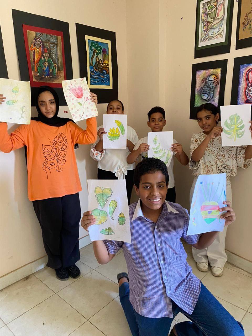 جانب من ورش الرسم داخل قصور ثقافة الأقصر