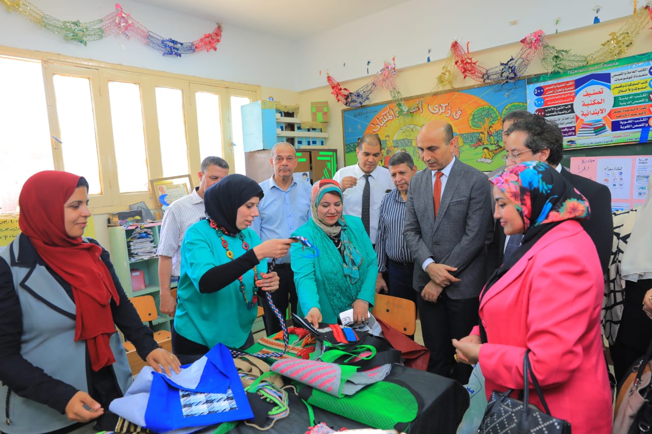 جانب من القافلة المجانية المتنوعة