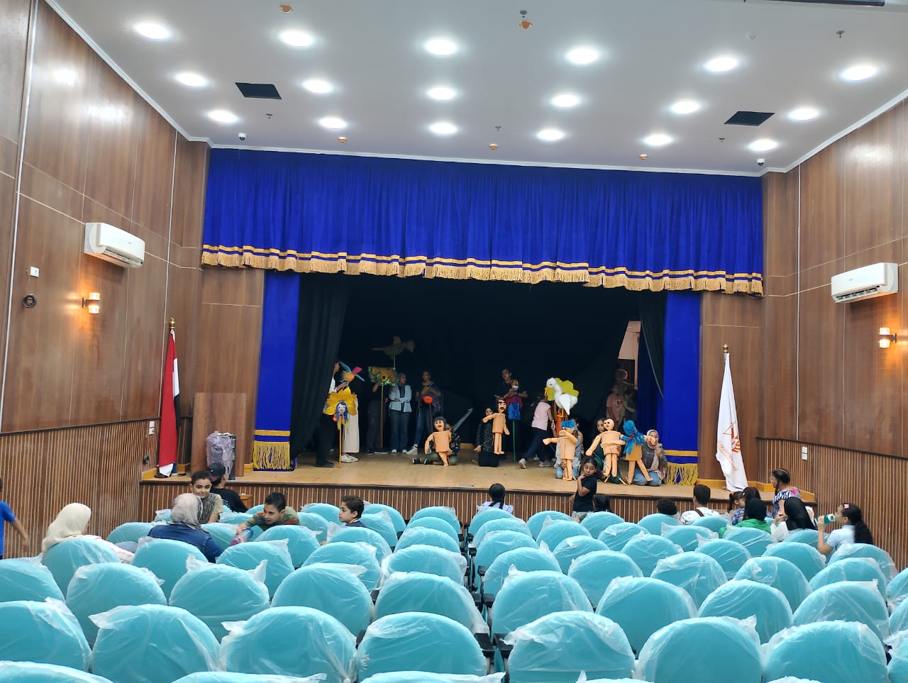 عرض العرائس عرض العرائس