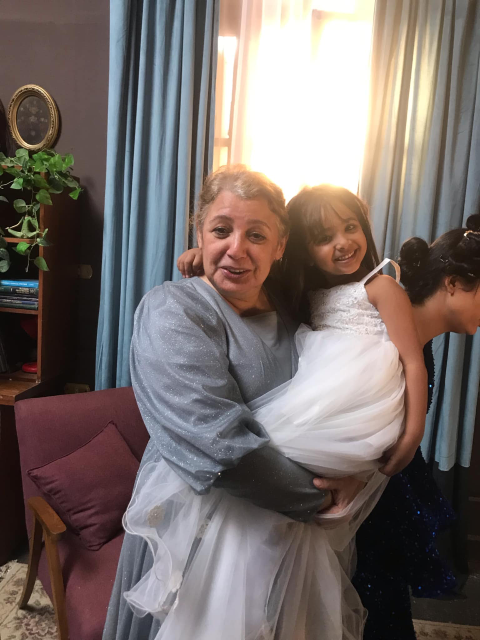 مريم مع الفنانة حنان سليمان مريم مع الفنانة حنان سليمان