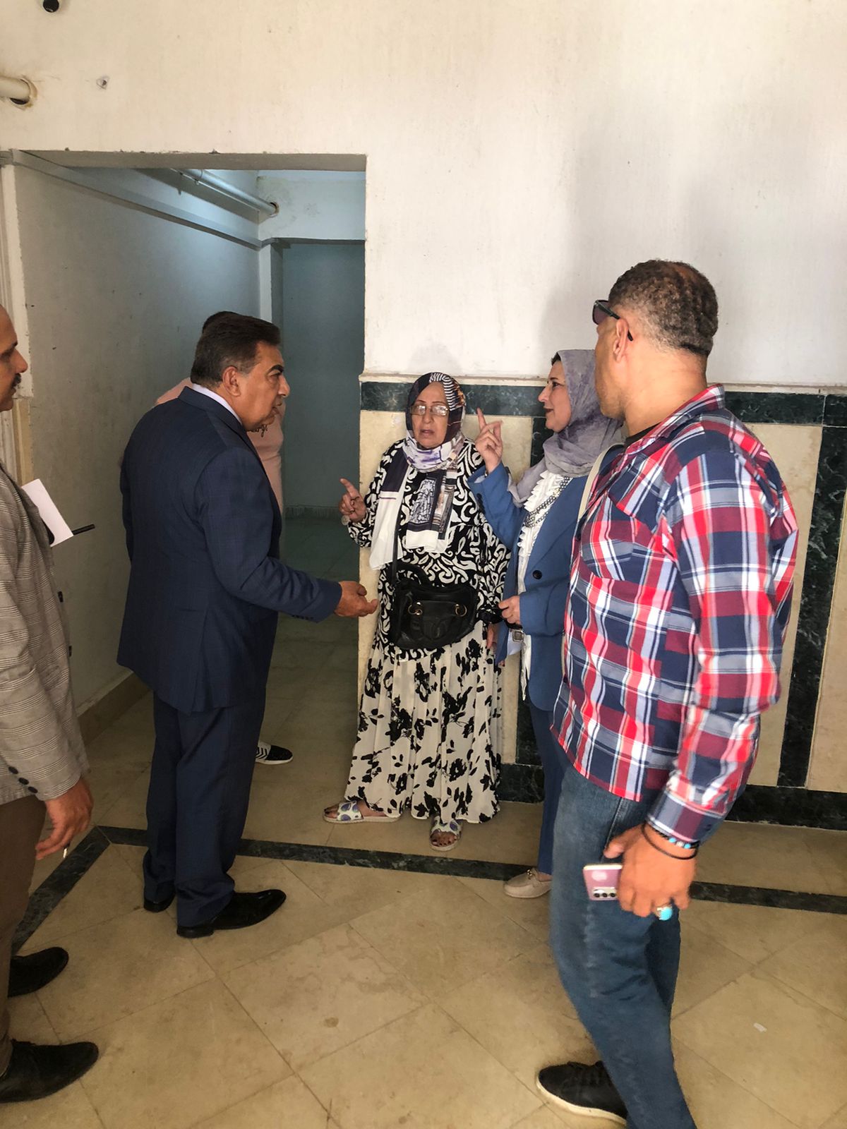 جانب من تفقد المحافظ (3)